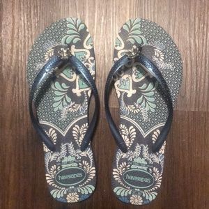 Women's Blue Slim Thematic Flip Flop size 7/8
